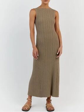 DISSH | Dresses | Nwot Dissh Lessi Bitter Choc Linen Maxi Dress Size Us6 |  Poshmark